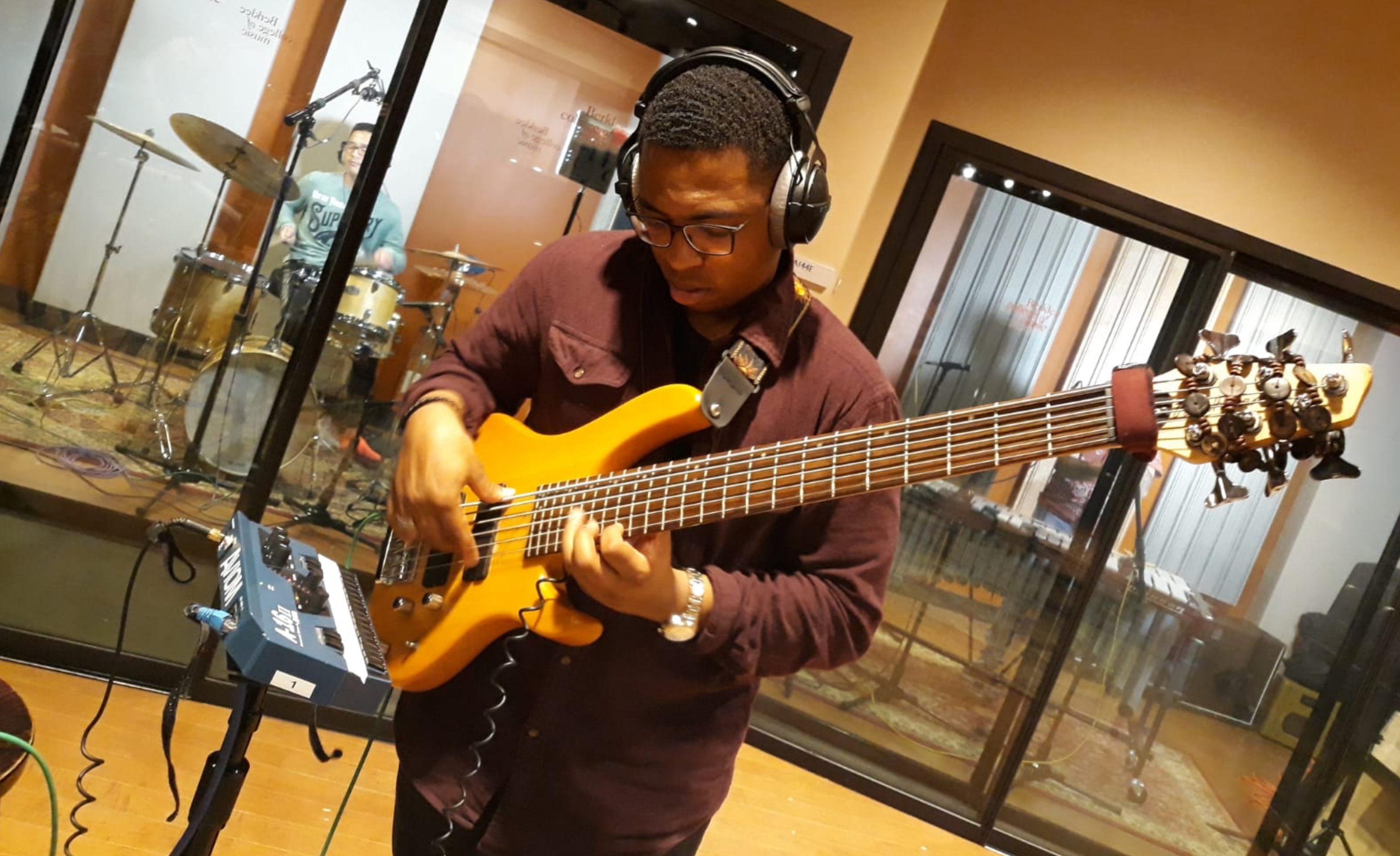 I'll Record Bass Guitar Parts For ANY Track Of ANY Genre!