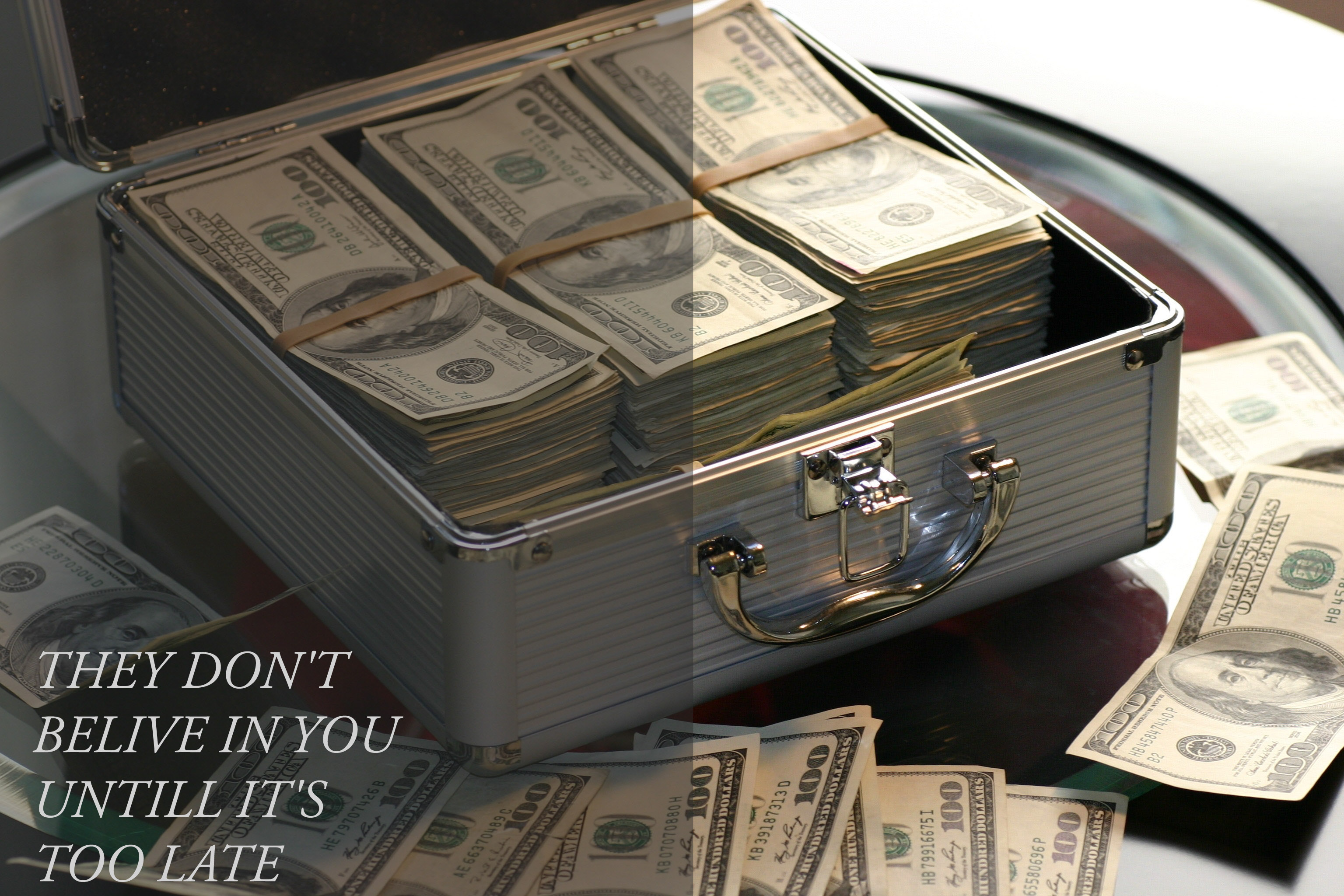 I will make 30 motivational HD quotes with your logo or username