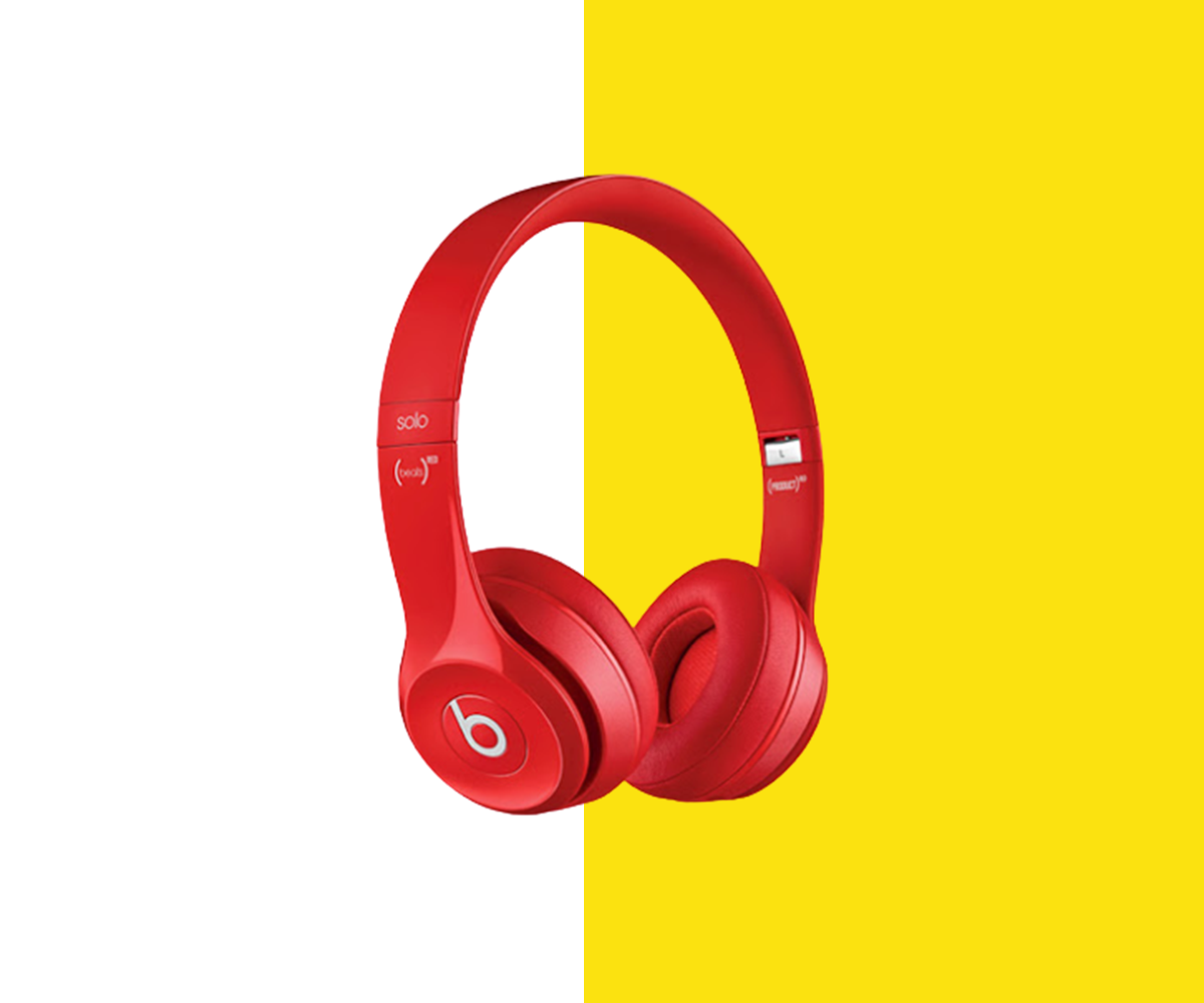 I will make instant clipping paths work and provide you an outstanding work.