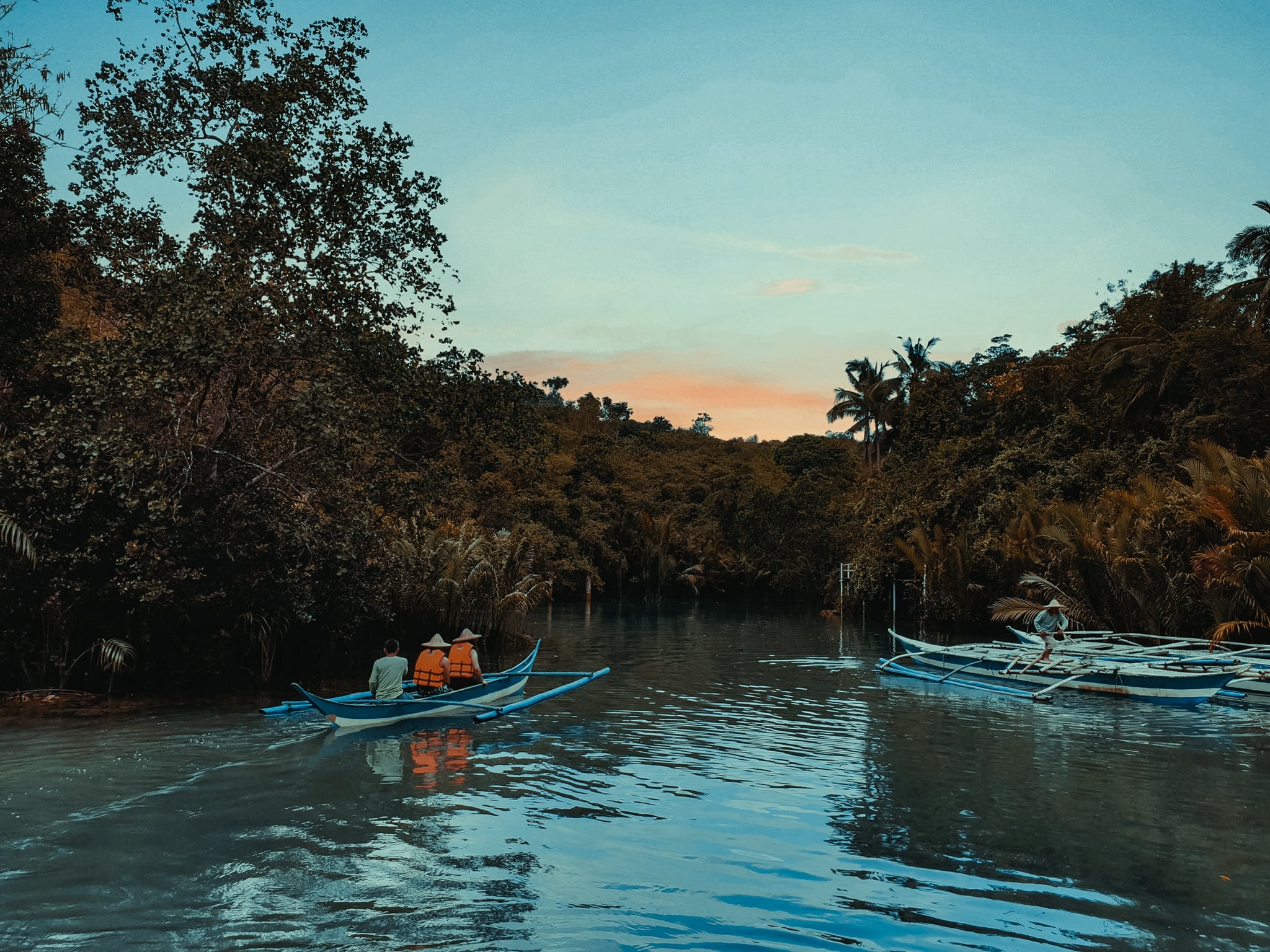 i do video edits for you, be it a-roll or b-roll, i also do green screen edits