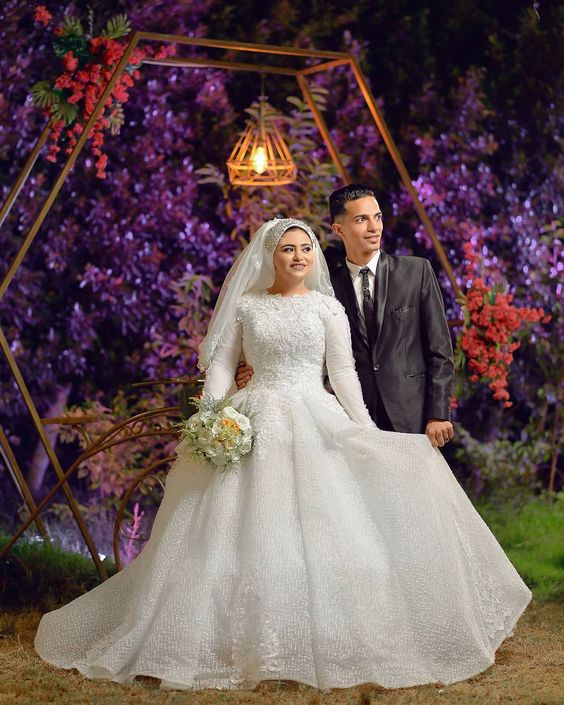 Crop 30 in small amount and in HD quality