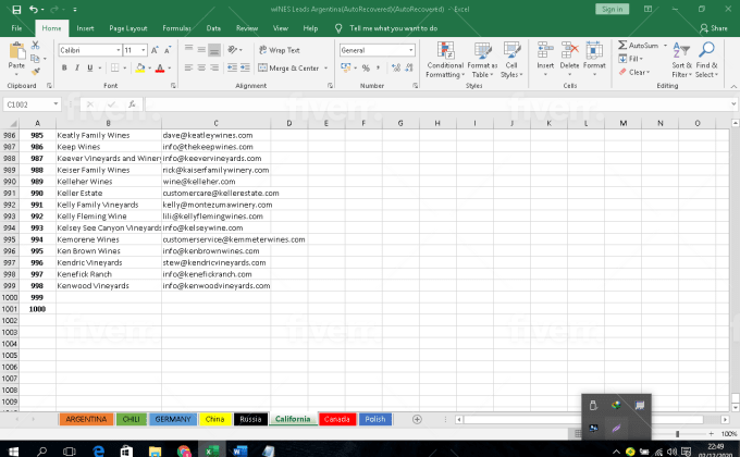I will do data entry copy paste and web research