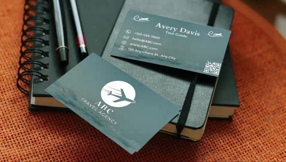I will do luxury business card designs for you