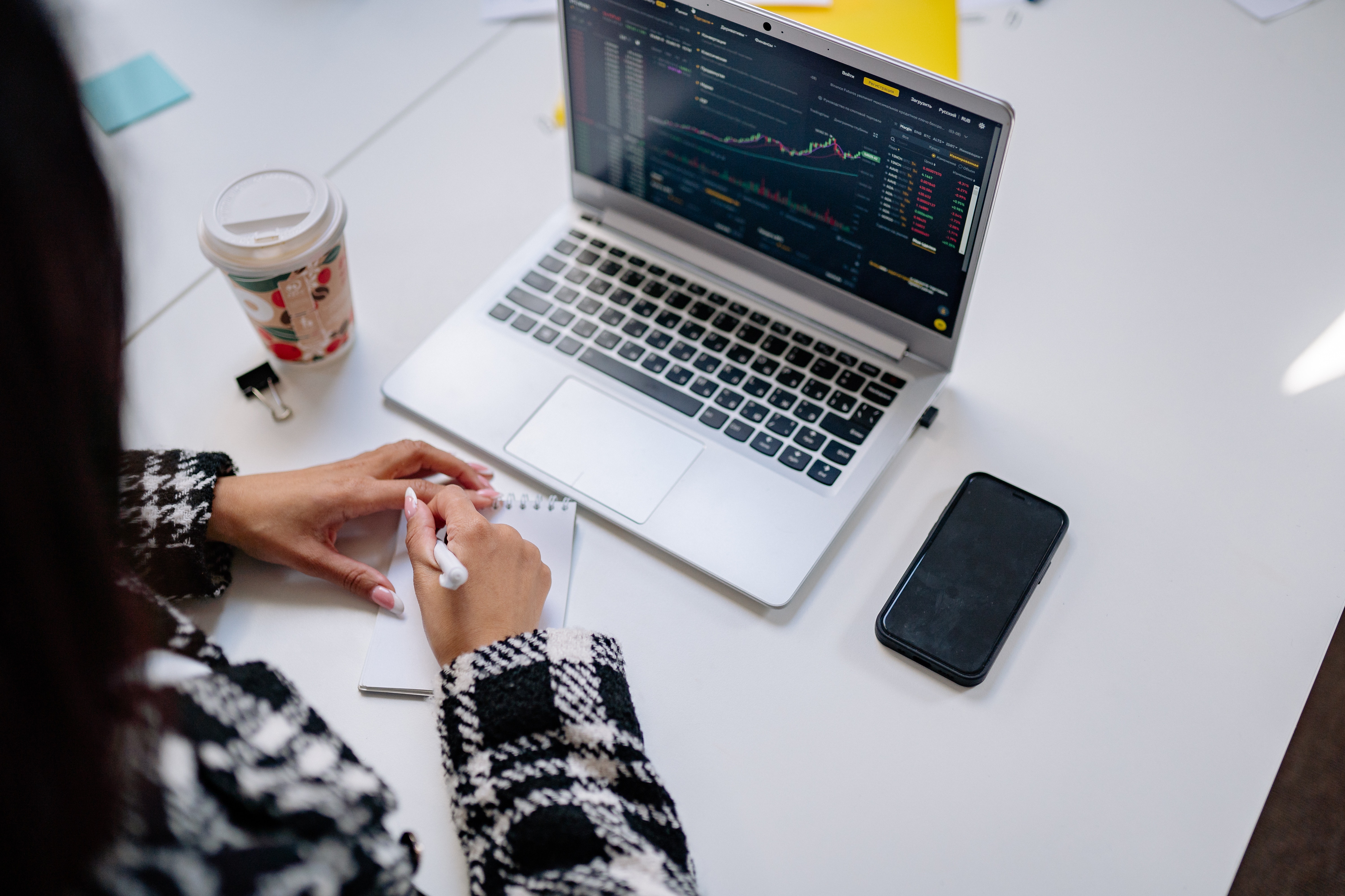 Analyze entire website and prepare report on errors - E-commerce and Company website 