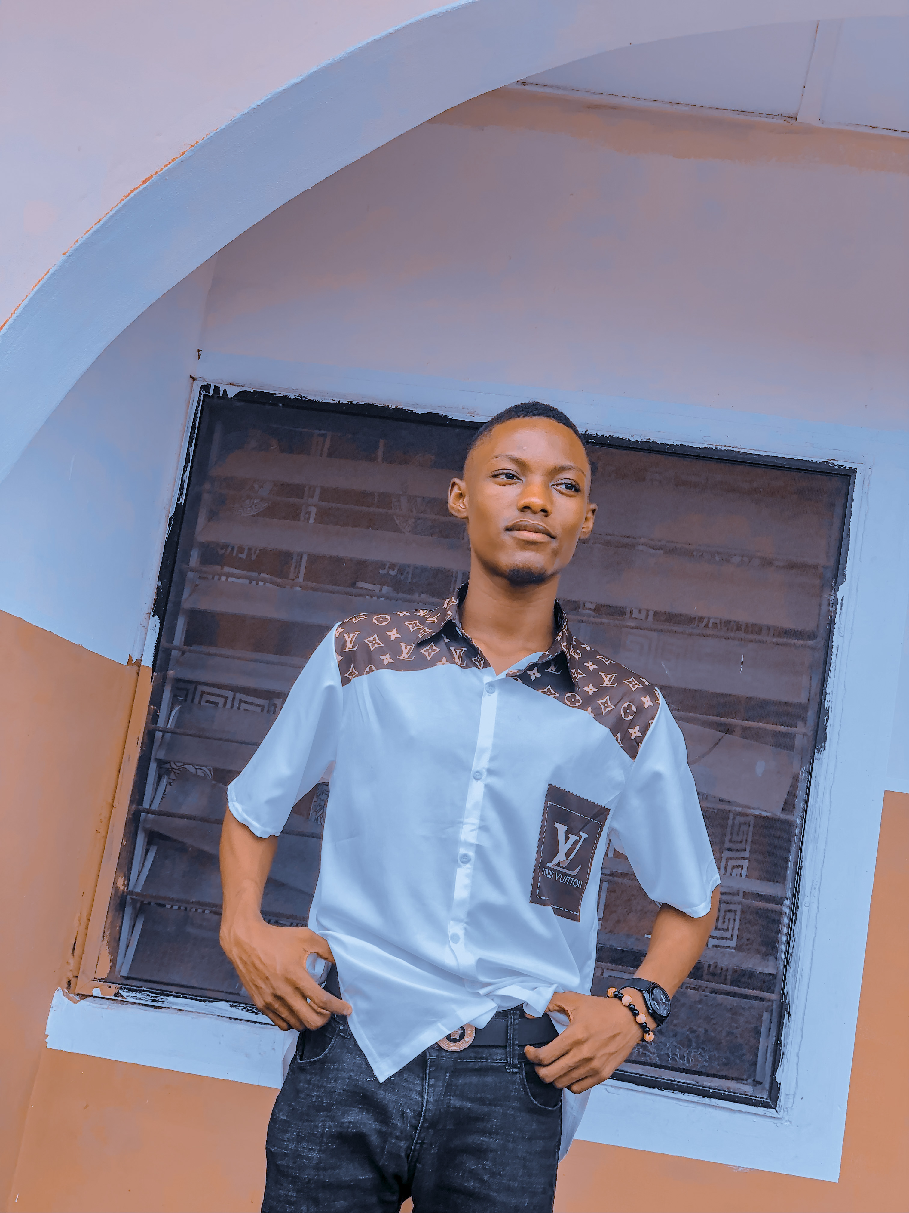 i will create online course content,  rebrand ebook and do powerpoint design for presentation