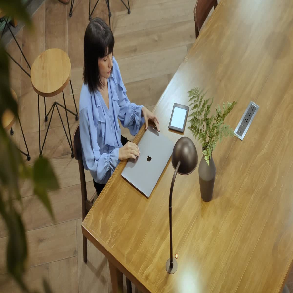 Expert HTML, CSS, and JavaScript Developer for Custom Responsive Websites