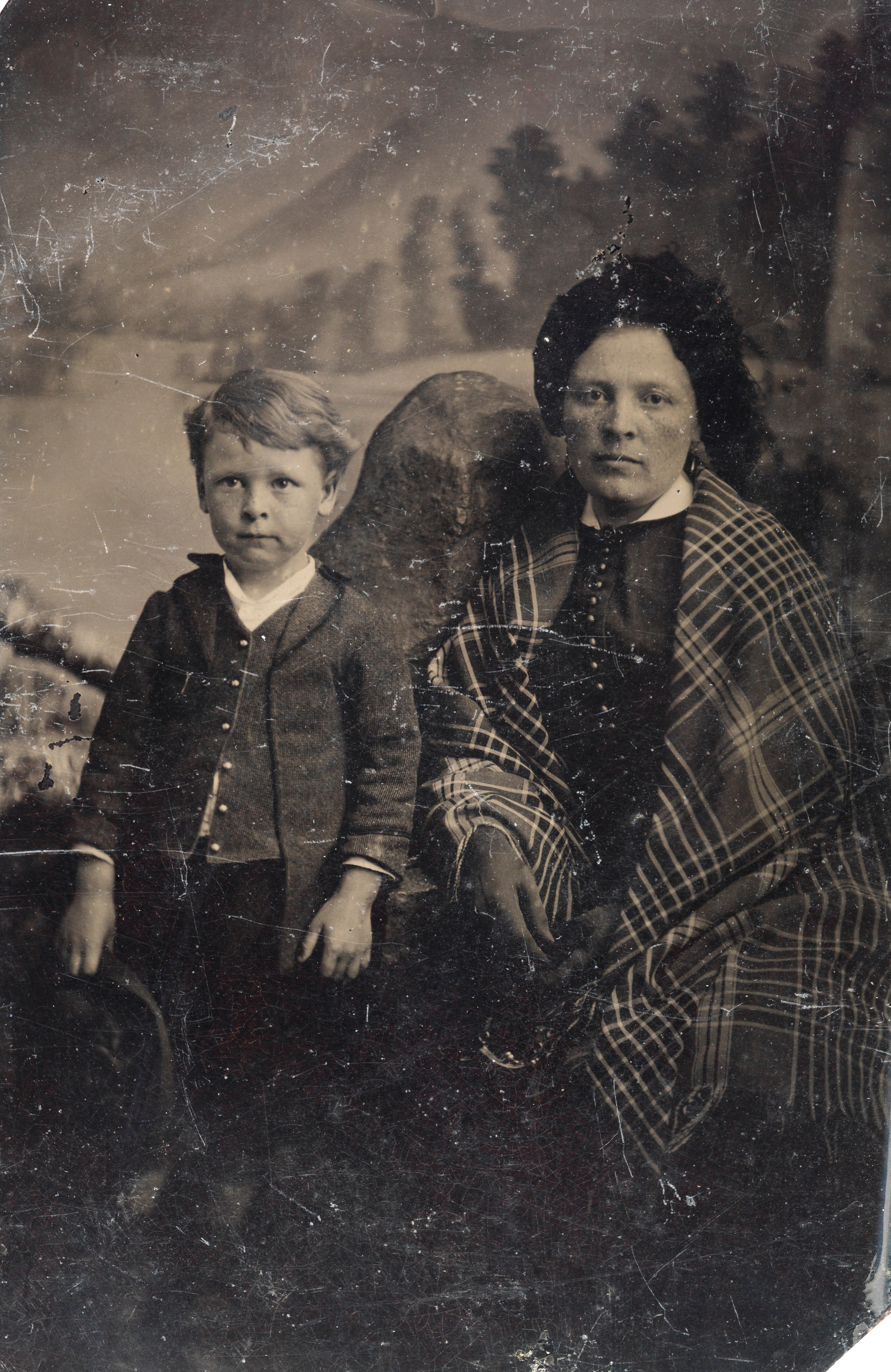 I will professionally restore old photos and repair damaged pictures