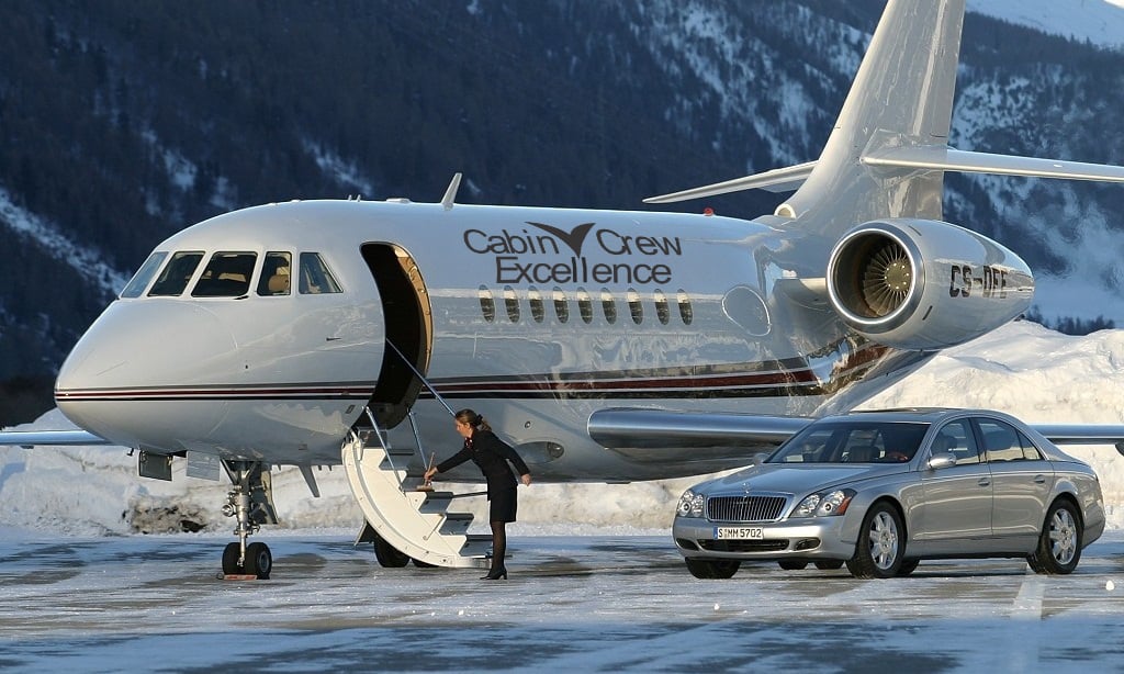 Place your logo on a private jet