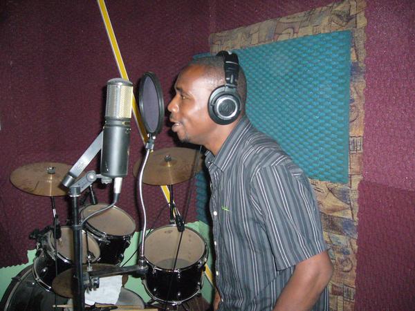 I will do 2 hot custom DJ-Drops in Reggae or Dancehal...