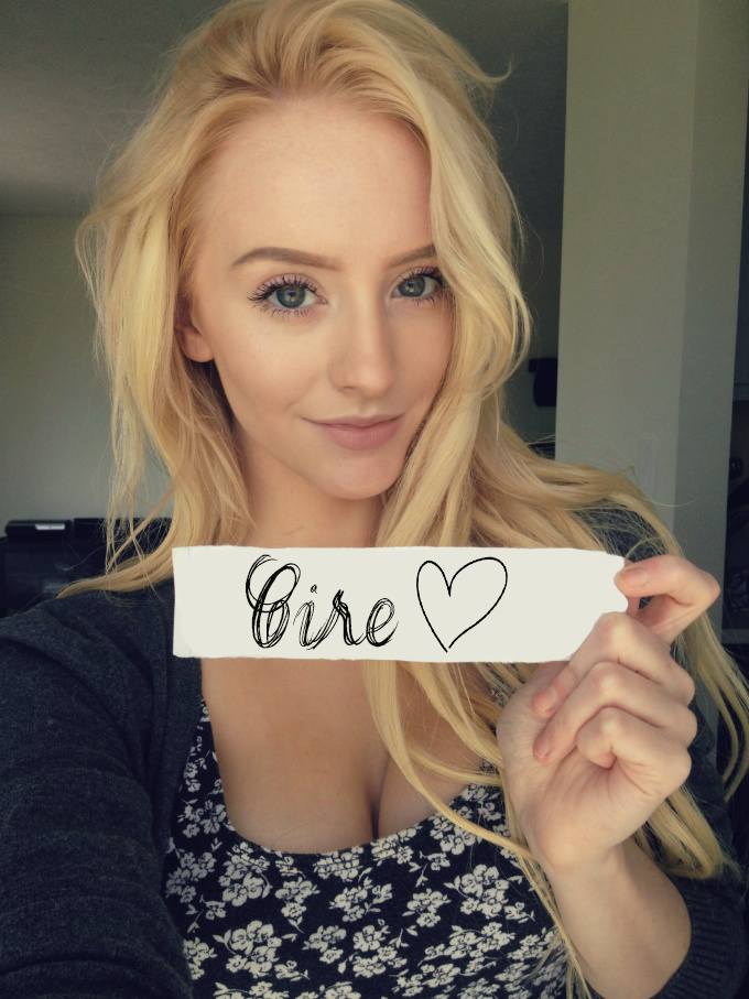 Super Sexy Fan Sign!