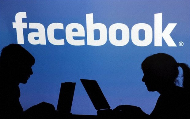 submit link permanent to 10 fanpage PR9+10000k ping backlink