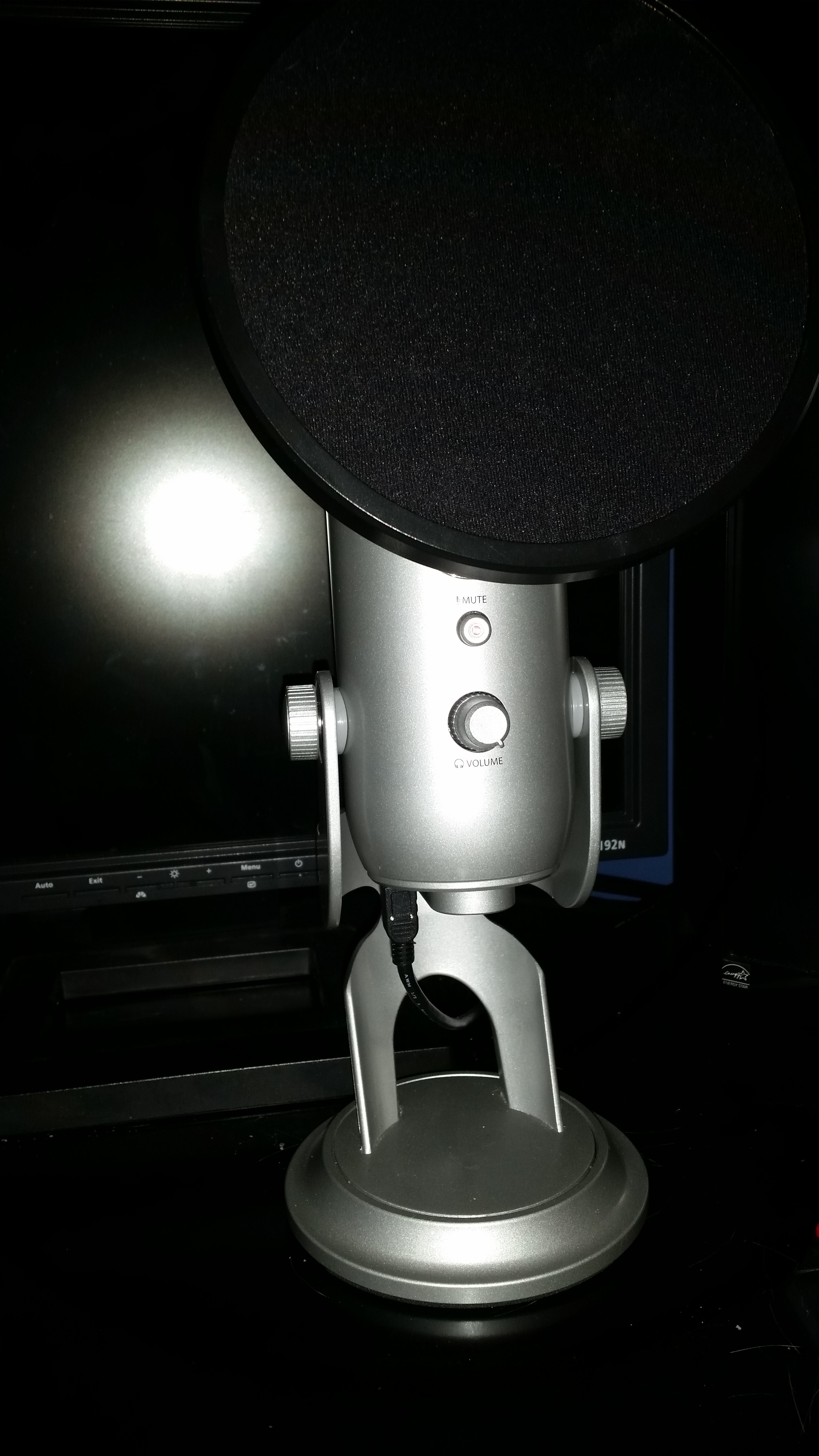 Professional Deep Voice Male Voice Overs