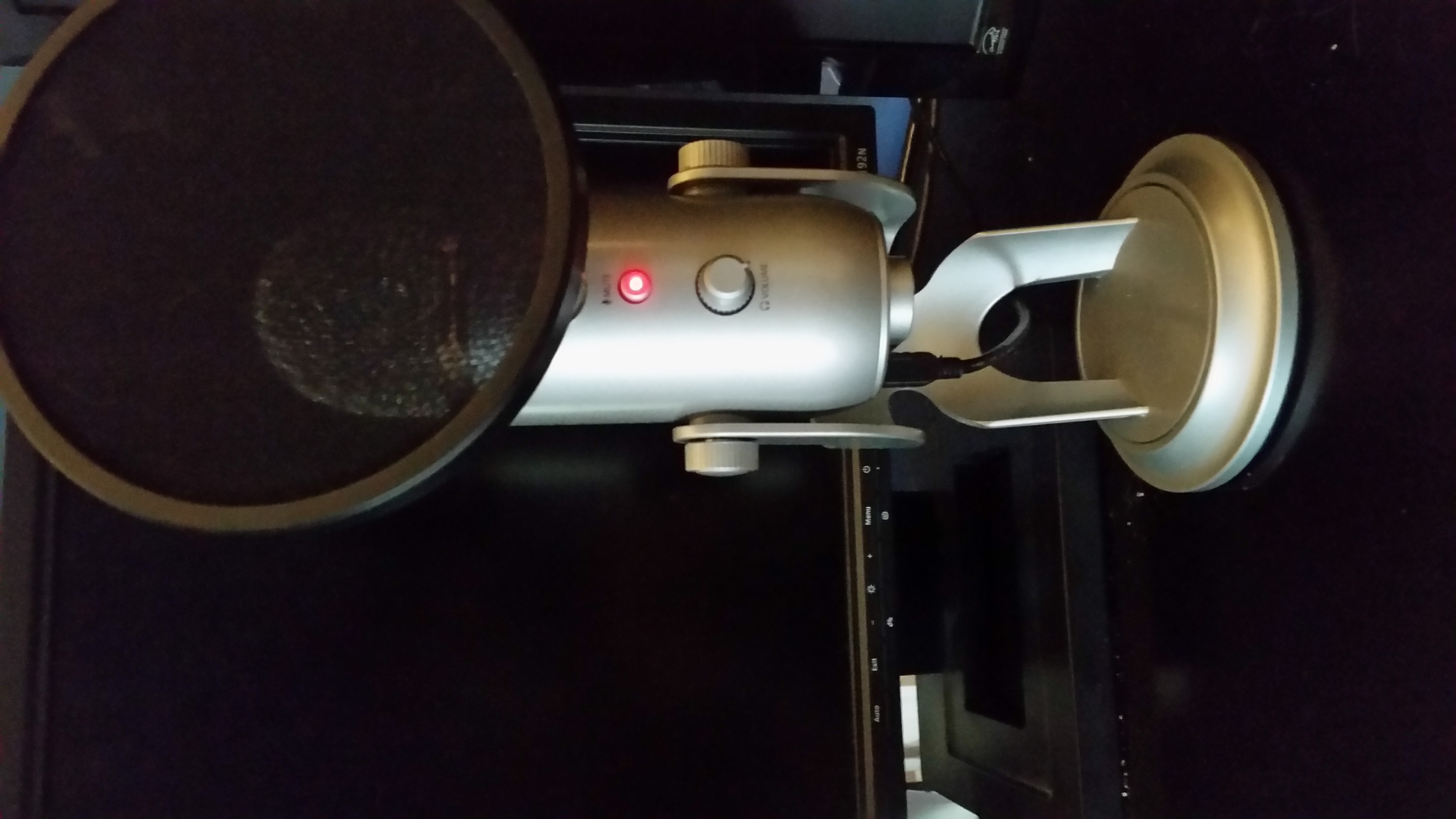 Professional Deep Voice Male Voice Overs