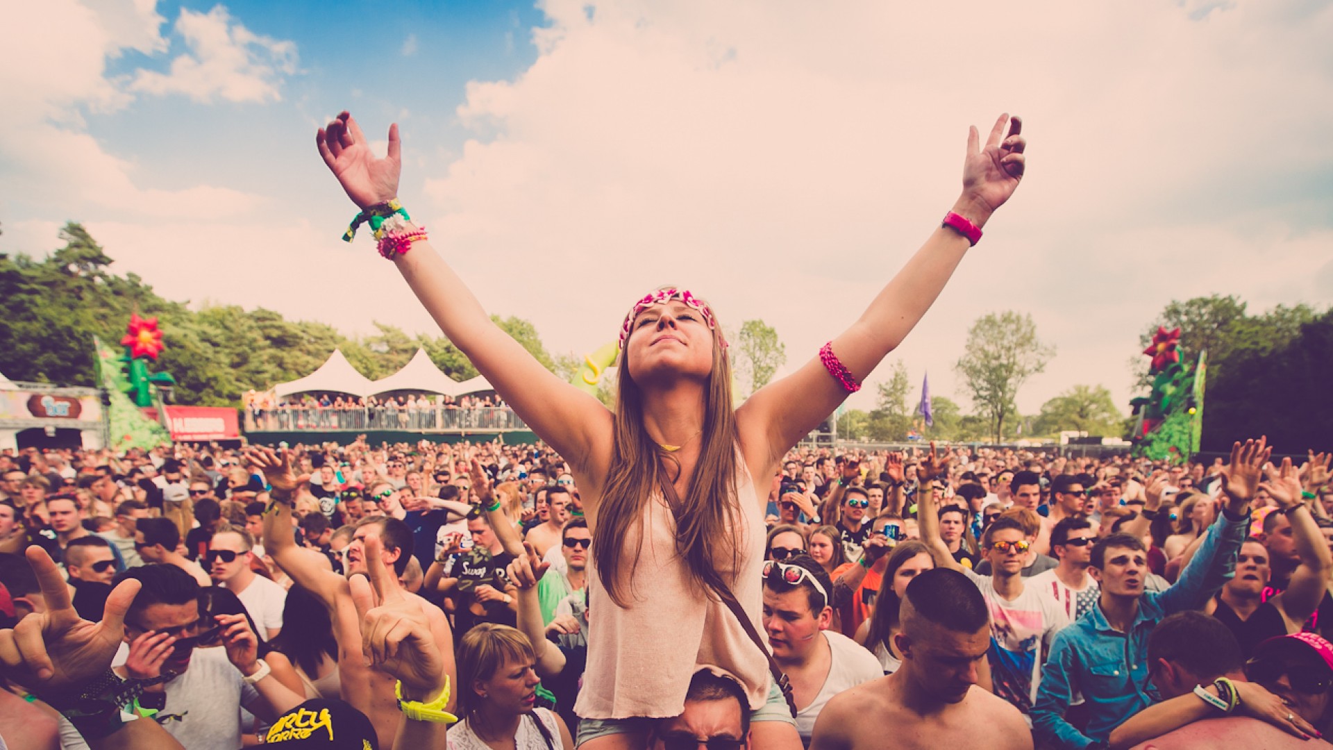 produce an EDM melody