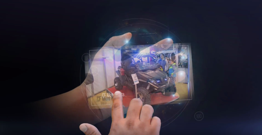 I create Interactive Hand Hologram Opener