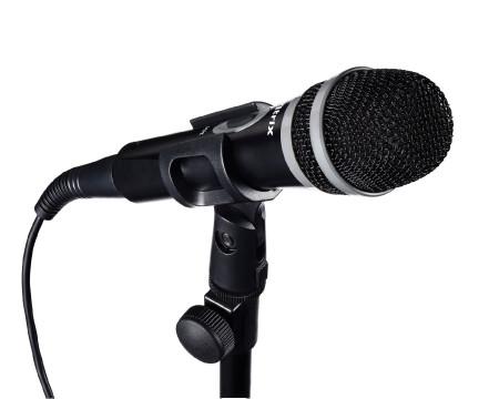 Voice Over in Bengali for 100 words or 1 minute only 