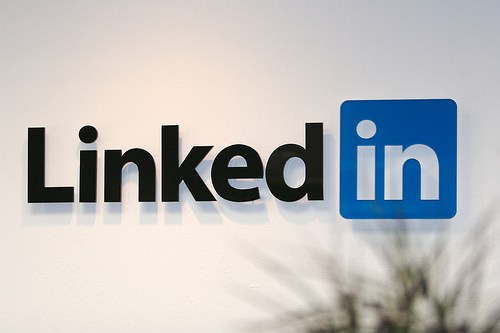 I will give you 2200 LinkedIn Email ID List
