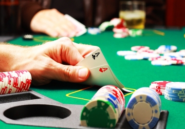 PLAY TEXAS HOLD EM POKER